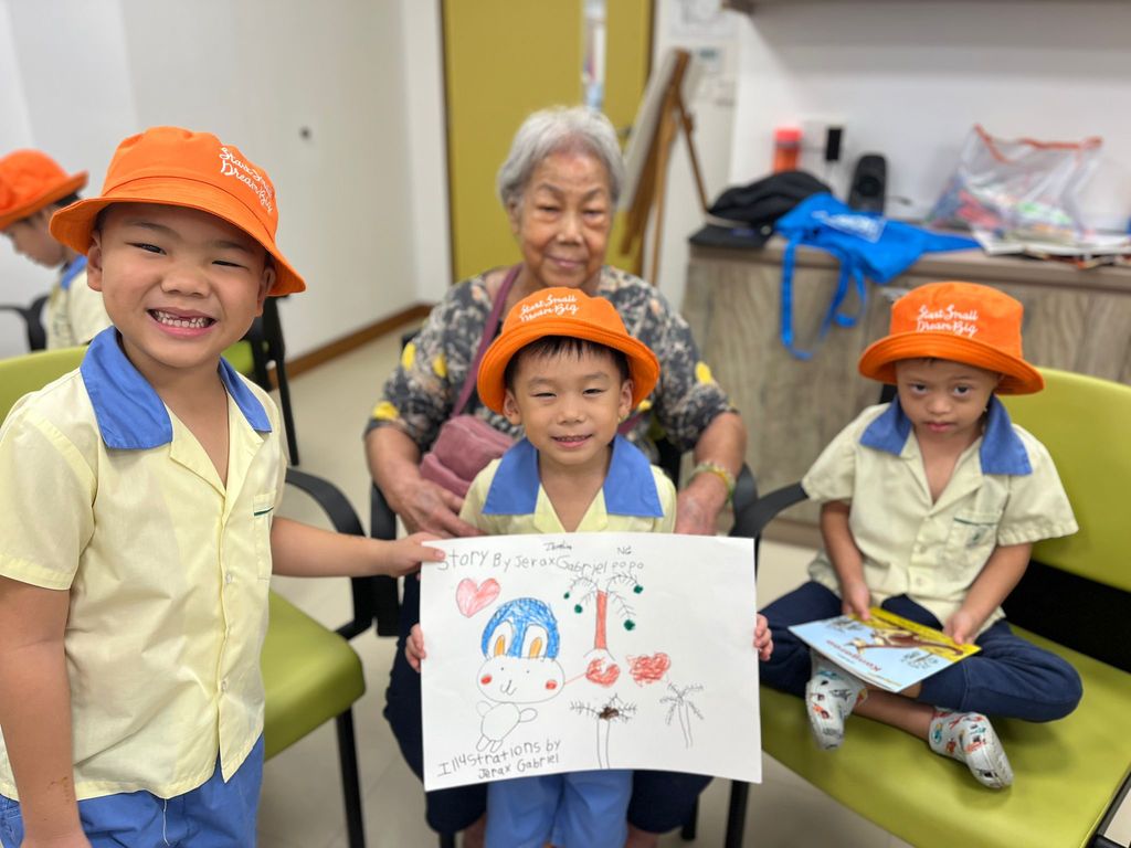 袋鼠与圣路加的创意故事! 🐨📚✍️