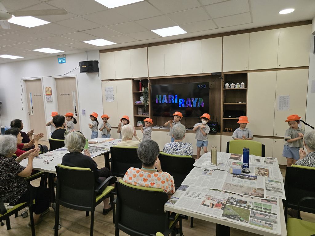 Celebrating Hari Raya with seniors at St Luke Eldercare @ Anchorvale — photo 4