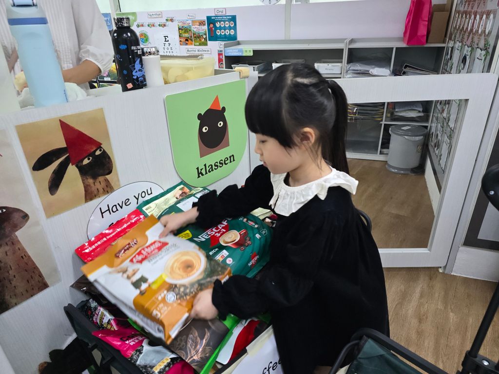 Essential groceries donation drive — photo 6