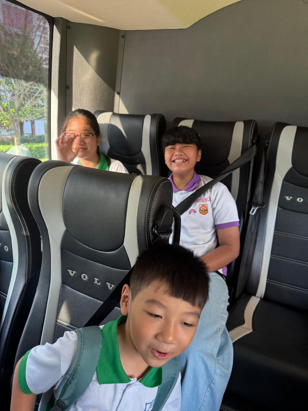 June Holiday Program - Campers hiking @Bukit Timah Hill — photo 8