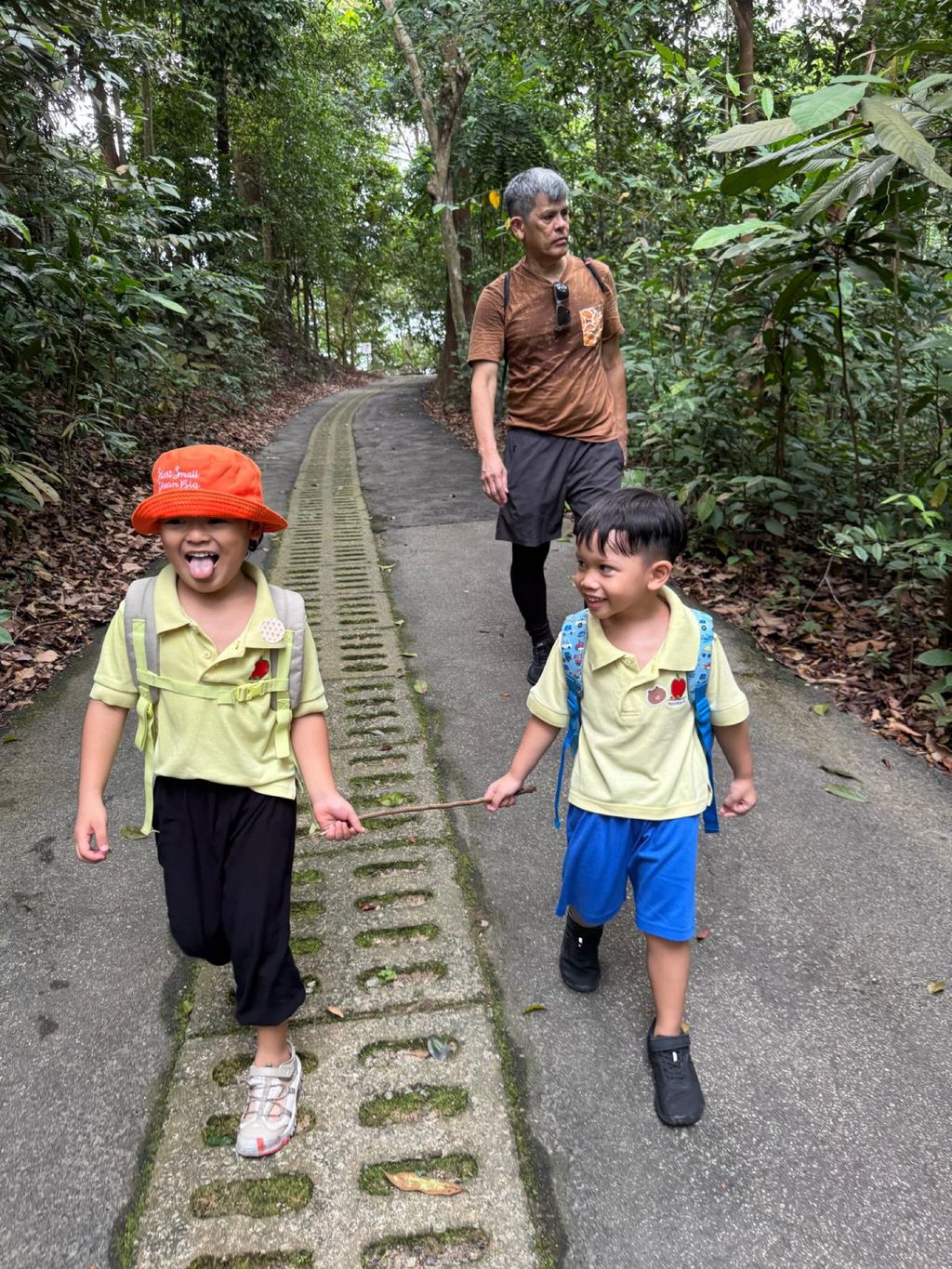 June Holiday Program - Campers hiking @Bukit Timah Hill — photo 10