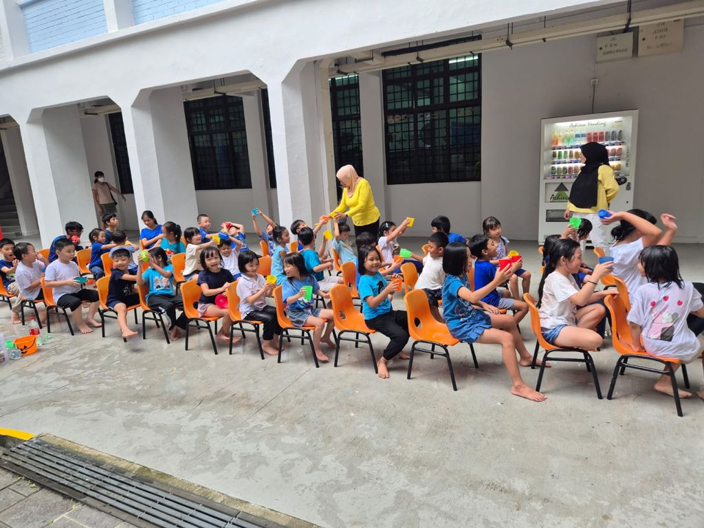 3 Days 2 Nights Camp: Where learning takes flight. Together we unplug, explore, and discover School Camp in Appleland Montessori Childcare Centre. — photo 2