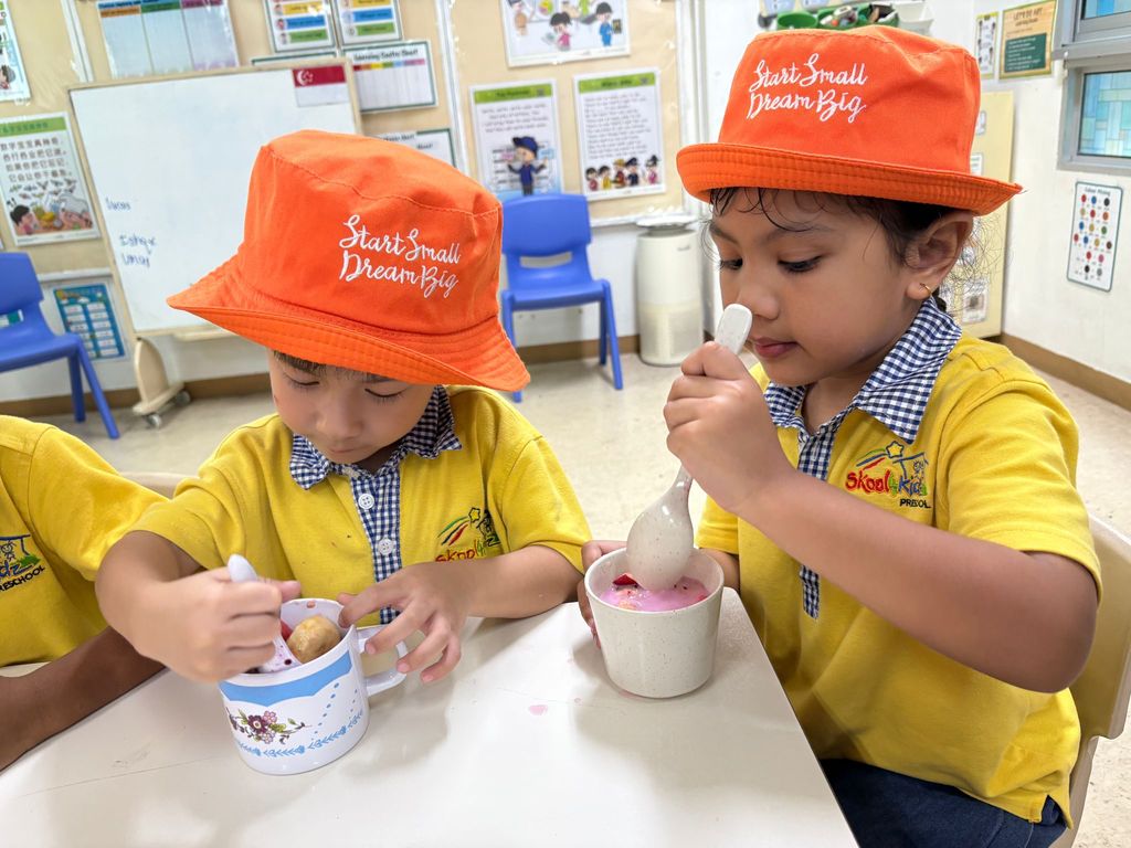 Mixing Fruits and Milk with Love – A Healthy Drink to Show We Care — photo 3