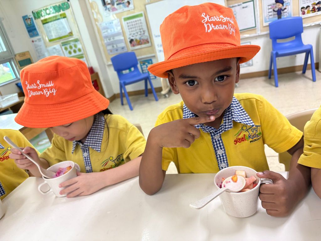 Mixing Fruits and Milk with Love – A Healthy Drink to Show We Care — photo 2