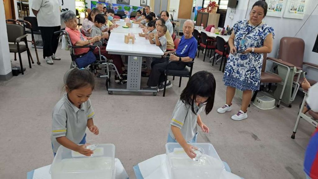 Term 2: Visit to the Metta Day Rehabilitation Centre for the Elderly — photo 5