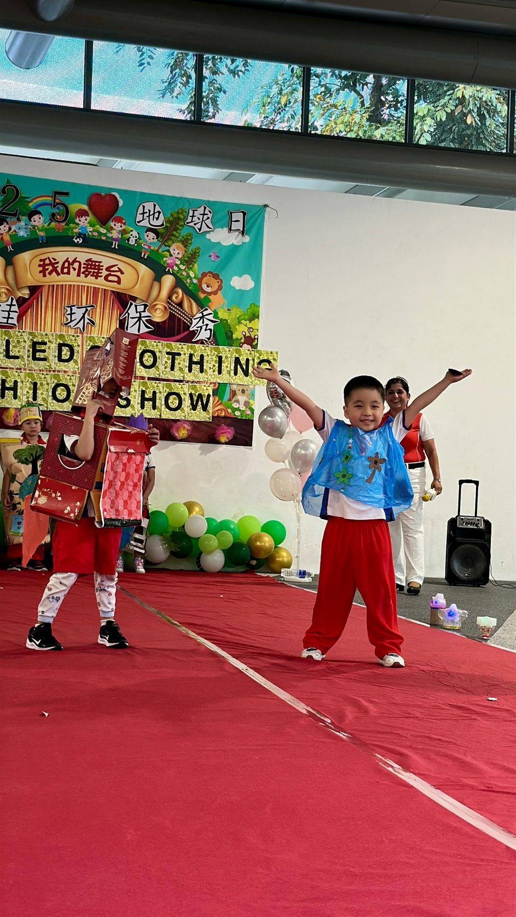 “Together for Our Earth, A Fashion Show with Heart!” - One Heart, One Singapore #SSDB2025 — photo 1