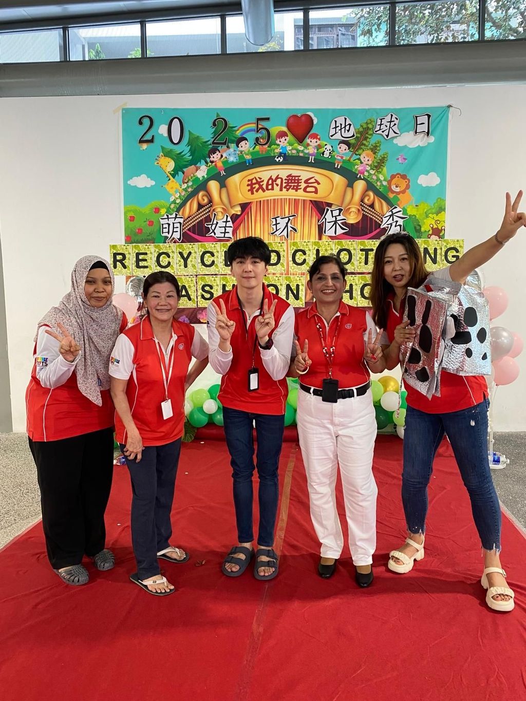 “Together for Our Earth, A Fashion Show with Heart!” - One Heart, One Singapore #SSDB2025 — photo 2