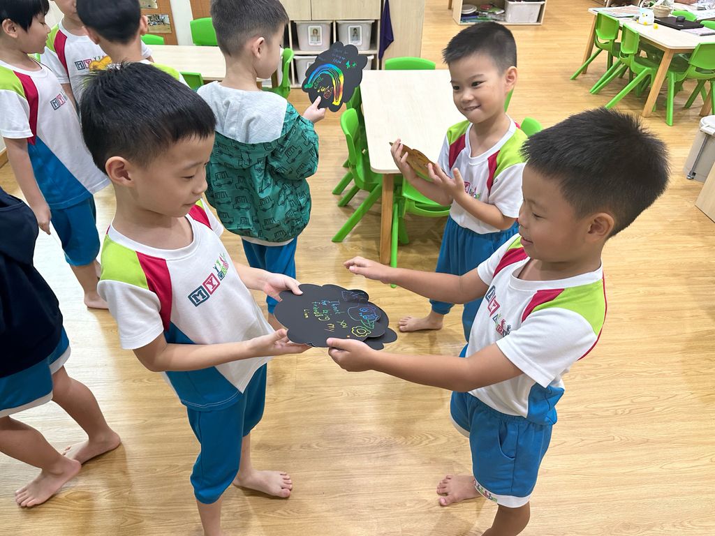 Showing Kindness in School — photo 2