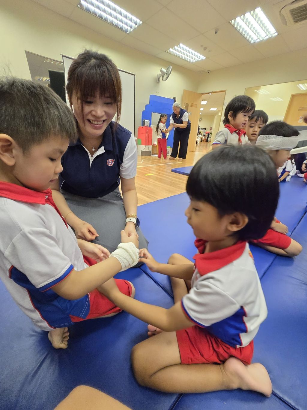 Mascot visit from Red Cross Junior — photo 10