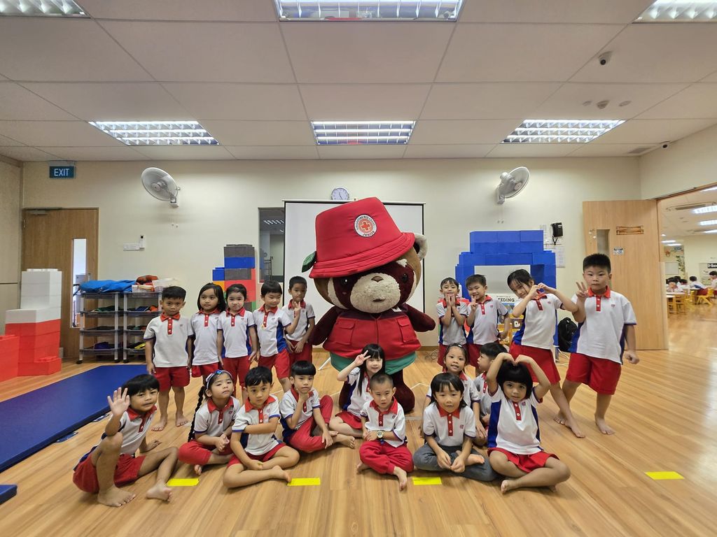 Mascot visit from Red Cross Junior — photo 15