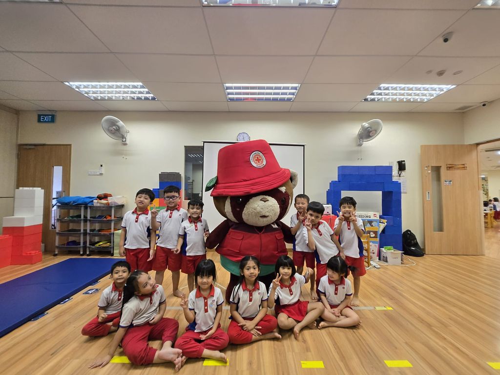 Mascot visit from Red Cross Junior — photo 22