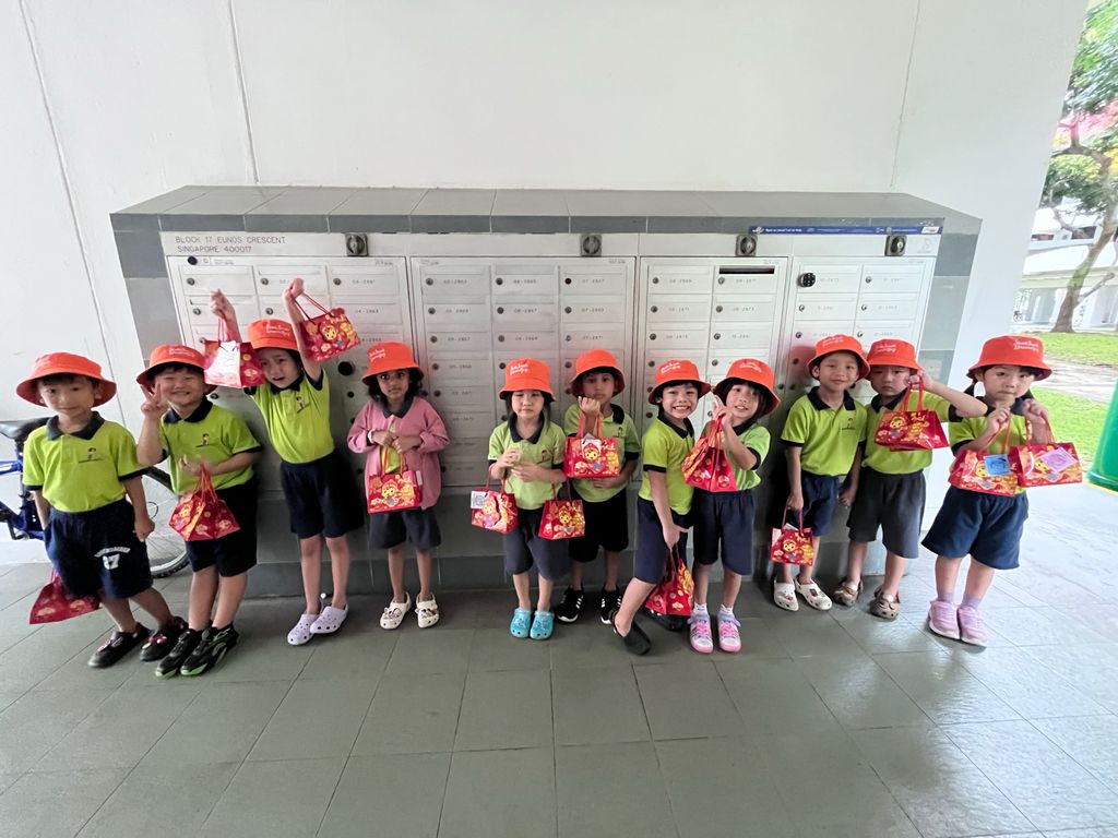 Orange distribution — photo 3