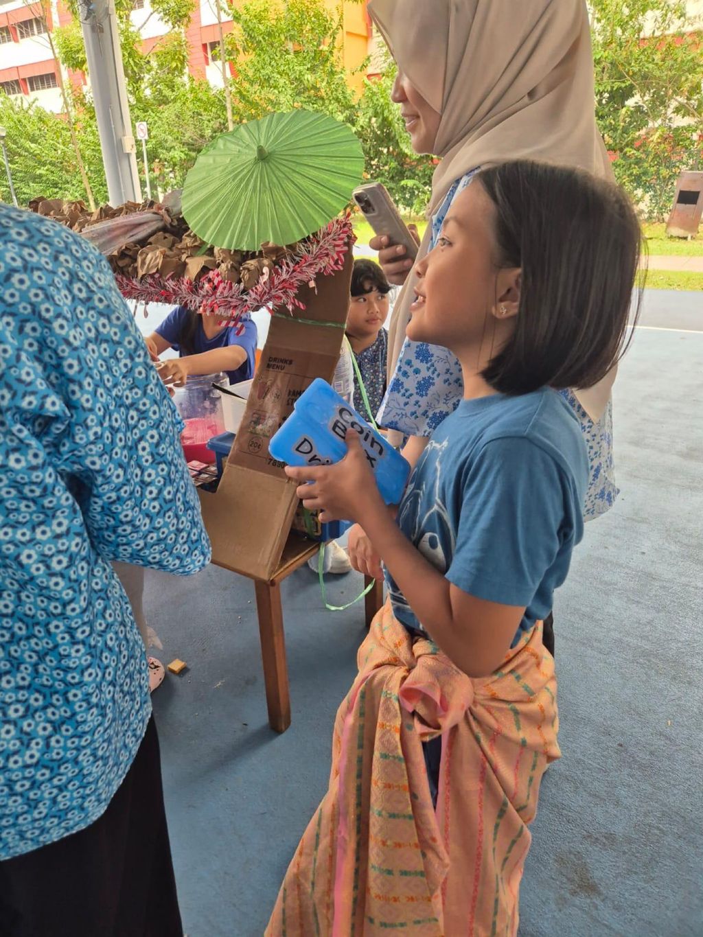 Appleland Kampung Carnival Written by: Tch Nana — photo 1