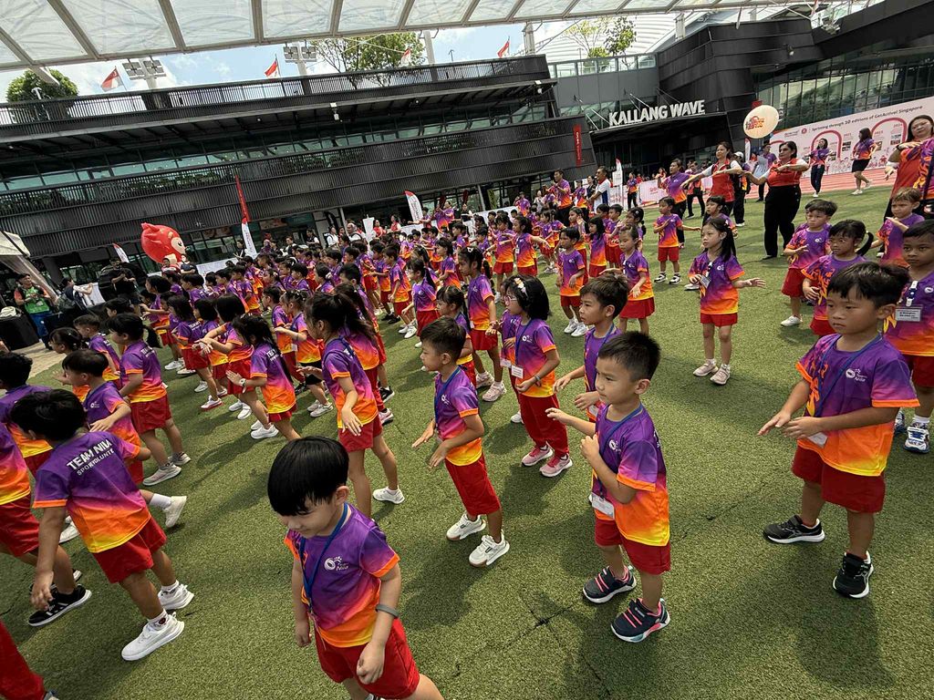Little Swimmers, Big Dreams – Cheering for Team Singapore! SSDB2025 SG60 — photo 1