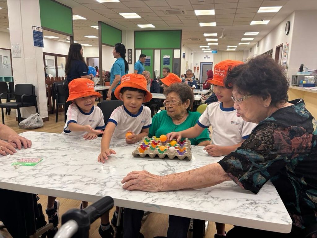 Start Small Dream Big (SSDB) Caring for the Community (Visit to St. Luke Eldercare) by Little Footprints Preschool @ Ubi — photo 7