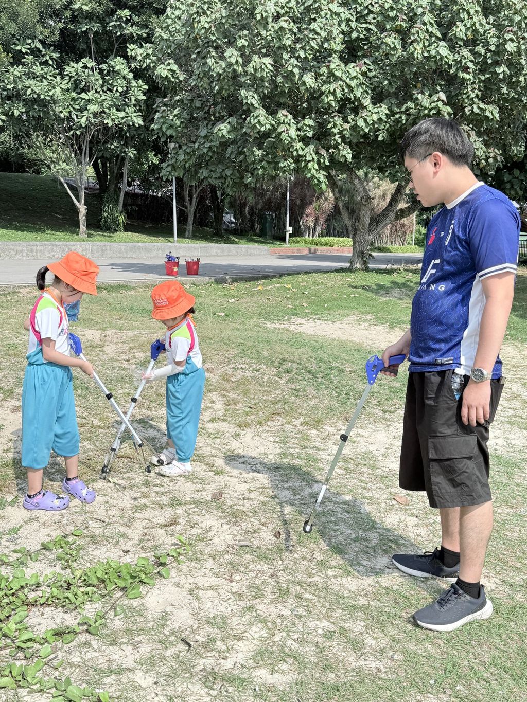 SSDB: A Beach Clean-Up at Sembawang Park — photo 9