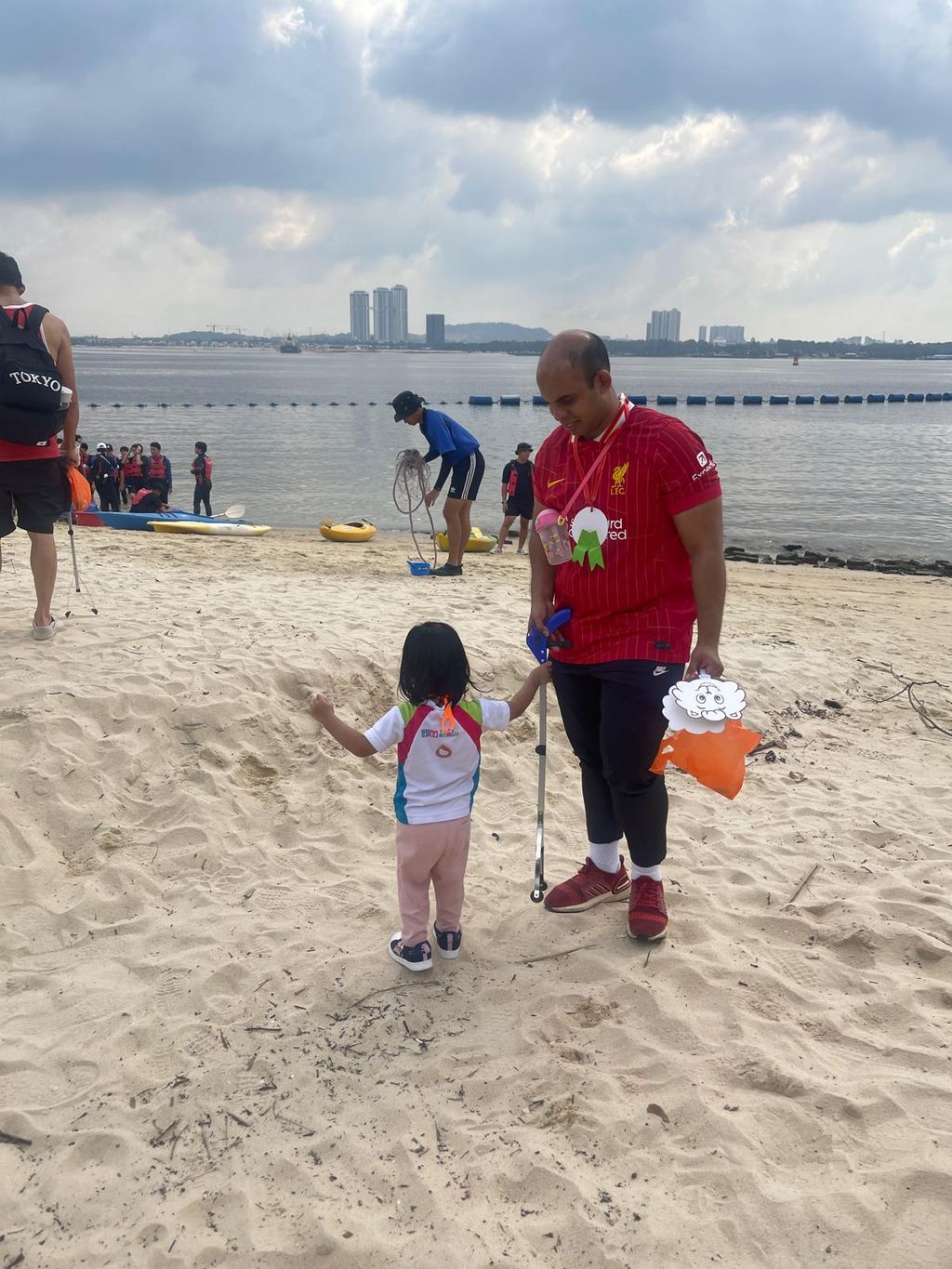 SSDB: A Beach Clean-Up at Sembawang Park — photo 13