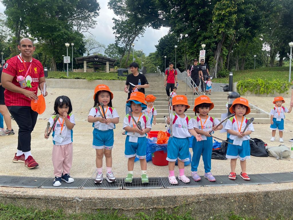 SSDB: A Beach Clean-Up at Sembawang Park — photo 15