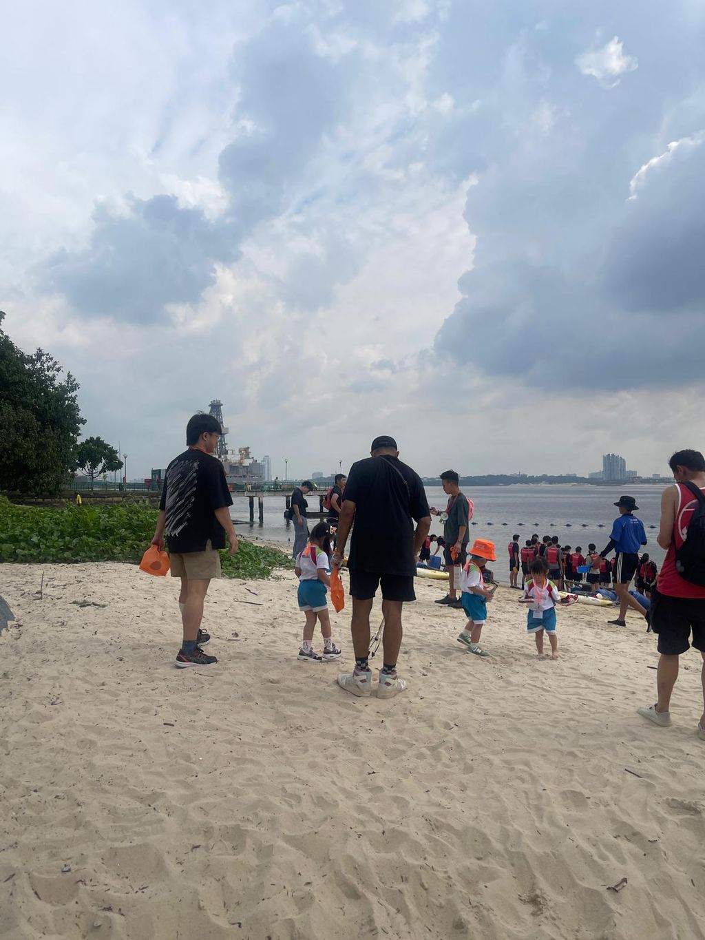 SSDB: A Beach Clean-Up at Sembawang Park — photo 16