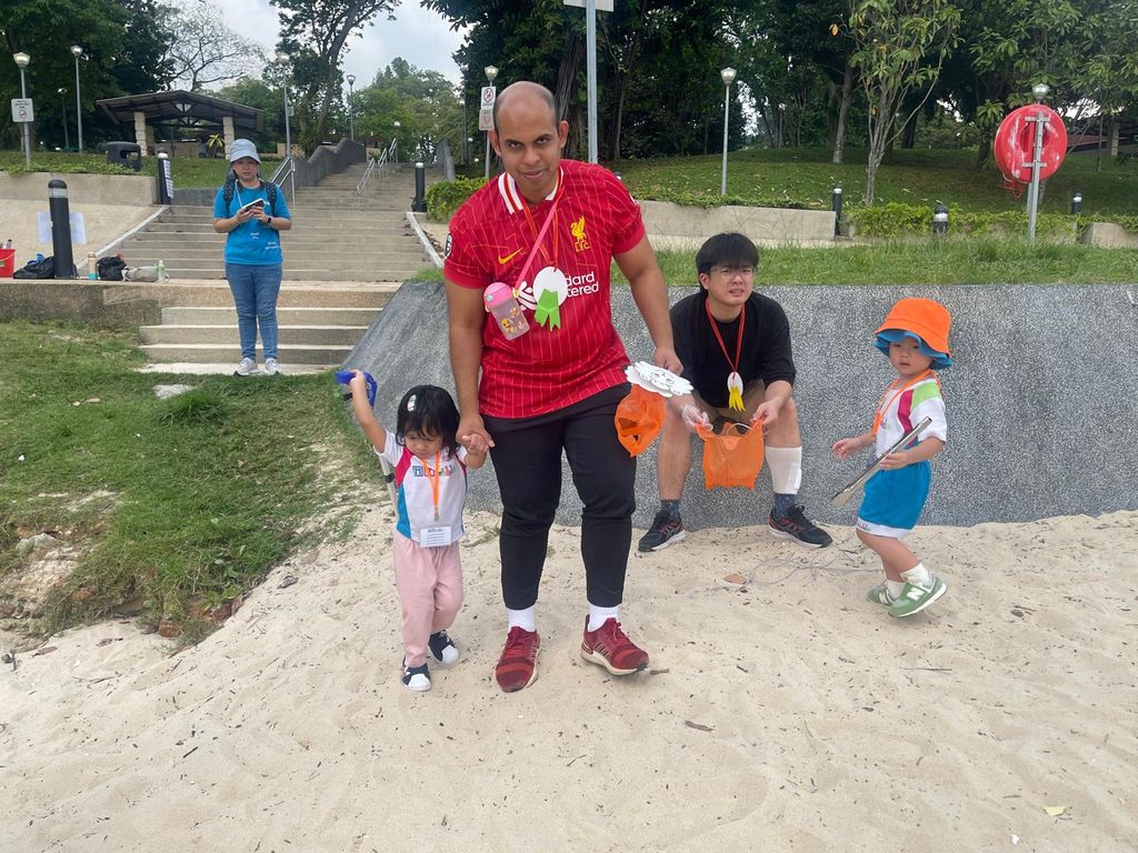 SSDB: A Beach Clean-Up at Sembawang Park — photo 17
