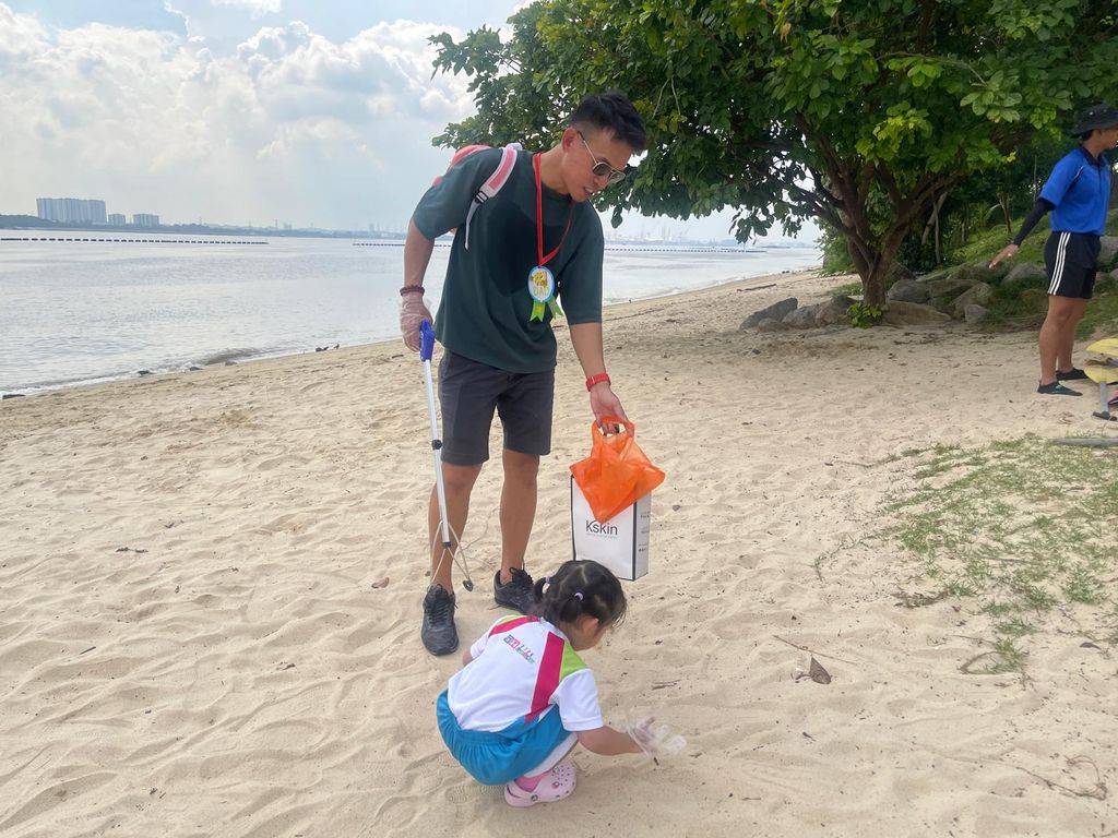 SSDB: A Beach Clean-Up at Sembawang Park — photo 23