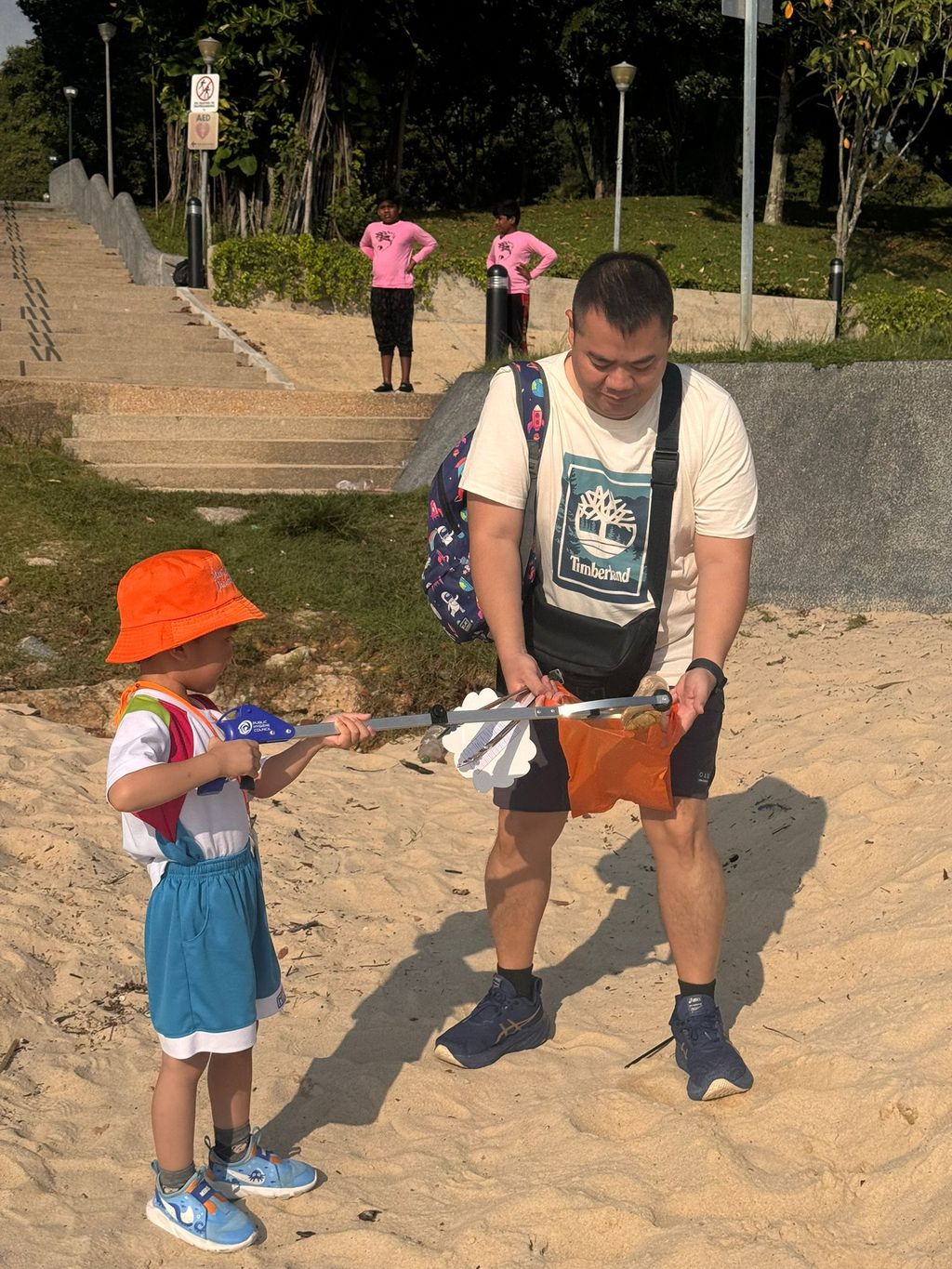 SSDB: A Beach Clean-Up at Sembawang Park — photo 27