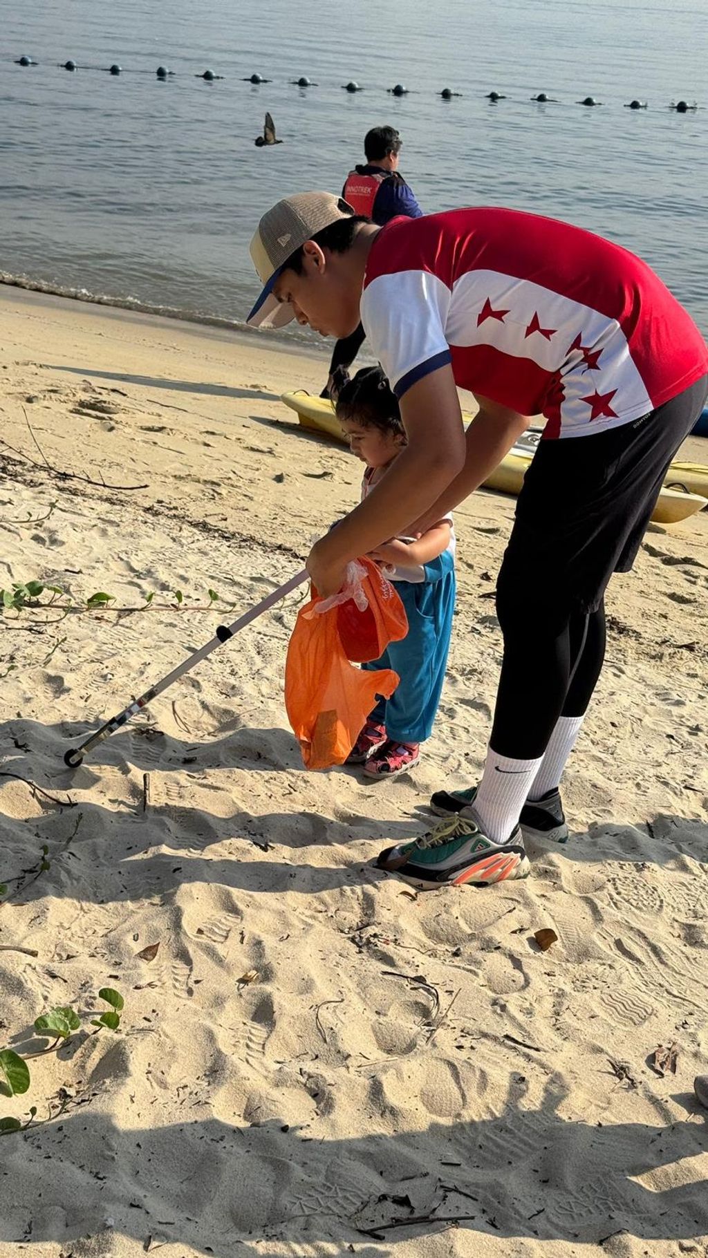 SSDB: A Beach Clean-Up at Sembawang Park — photo 40