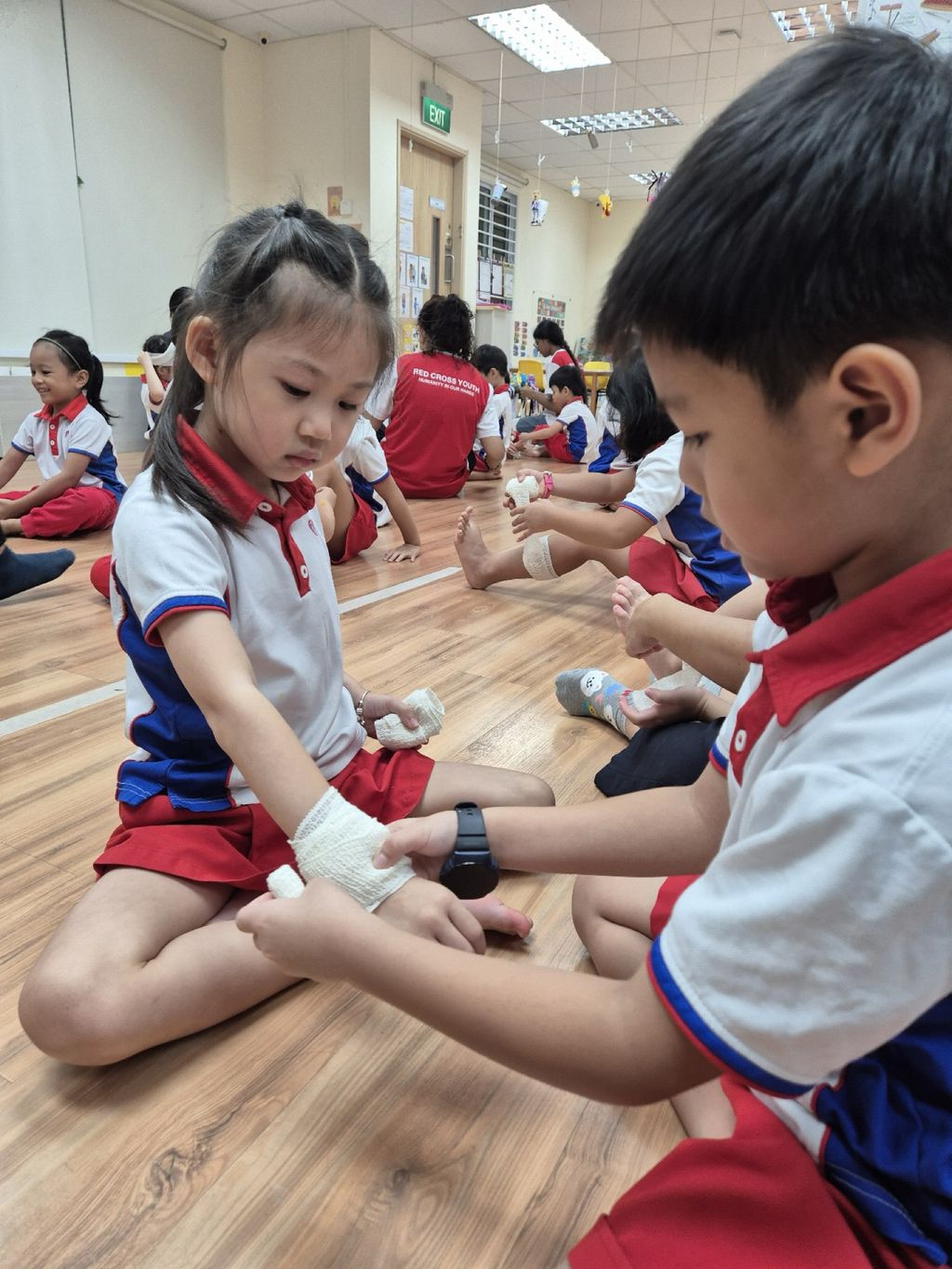 PCF Sparkletots Preschool @ Fengshan Blk 108 (CC): Empowering Young Hearts with Red Cross Junior — photo 11