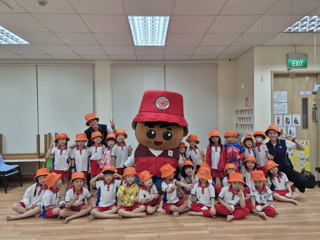 PCF Sparkletots Preschool @ Fengshan Blk 108 (CC): Empowering Young Hearts with Red Cross Junior — photo 12