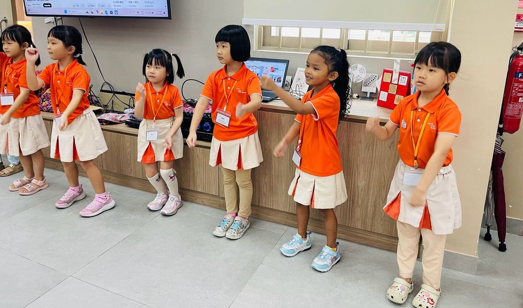 Fluttering Friendships: A Blooming Day with Our Elderly Friends @Allkin