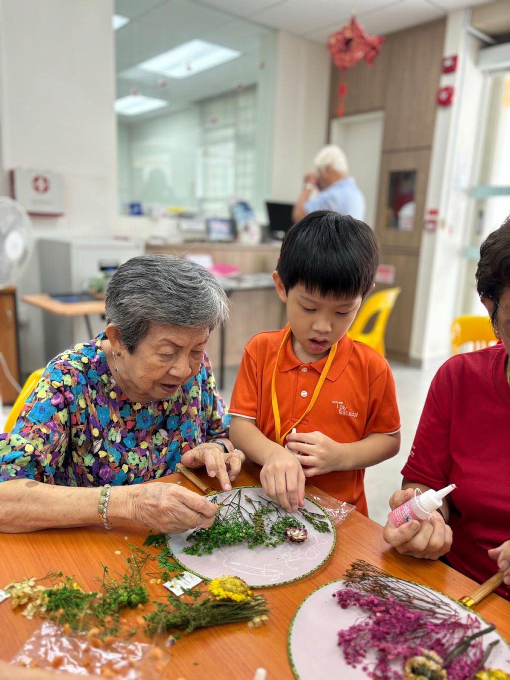 Fluttering Friendships: A Blooming Day with Our Elderly Friends @Allkin — photo 2