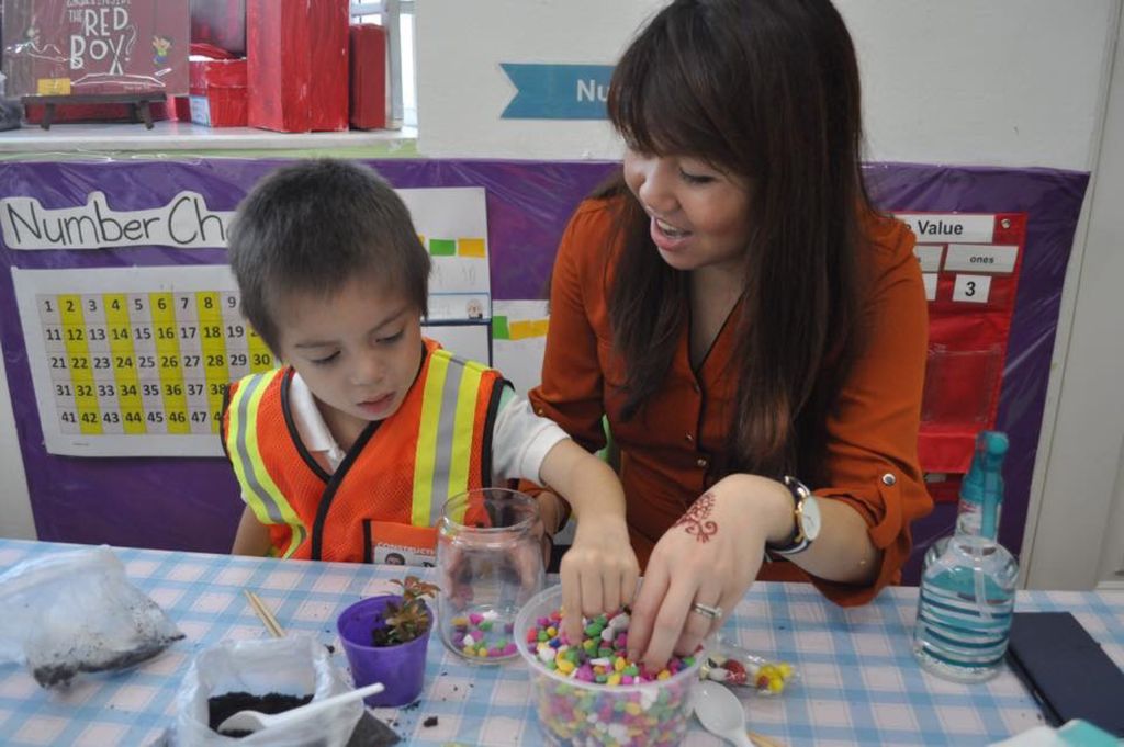 ‘Little Hearts in a Jar’ Terrarium Making - Kiddiwinkie Schoolhouse @ Novena — photo 3