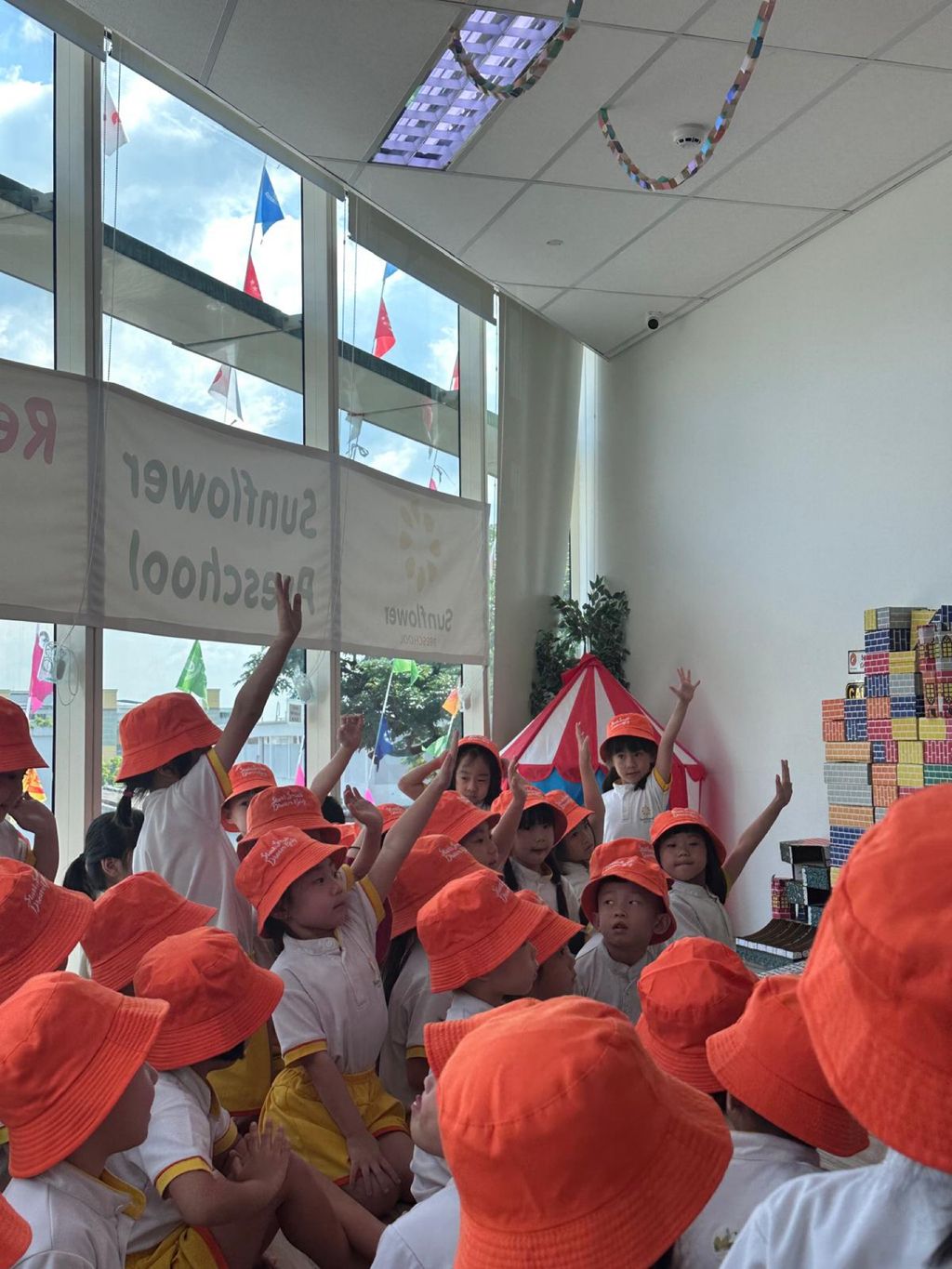 SSDB Storytelling The Earth Book — photo 2