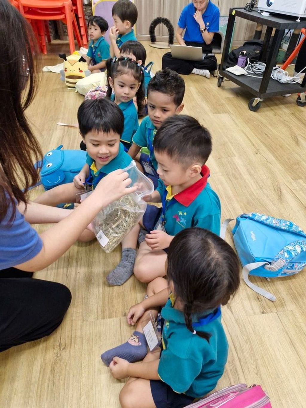 Trip to The Animal Classroom @ Jacob Ballas Childrens' Garden🐱🐰 (Launch Party) — photo 2