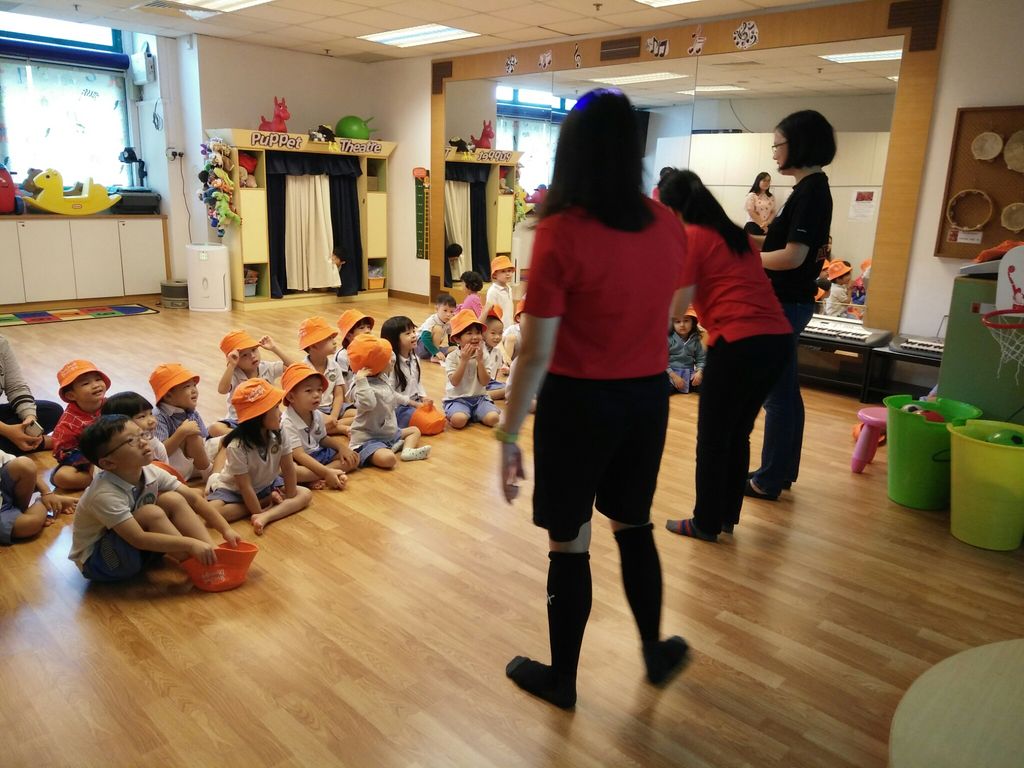 Learning Vision@NCS :Learning about the Deaf & Hard of Hearing Community through sports and sign language — photo 3