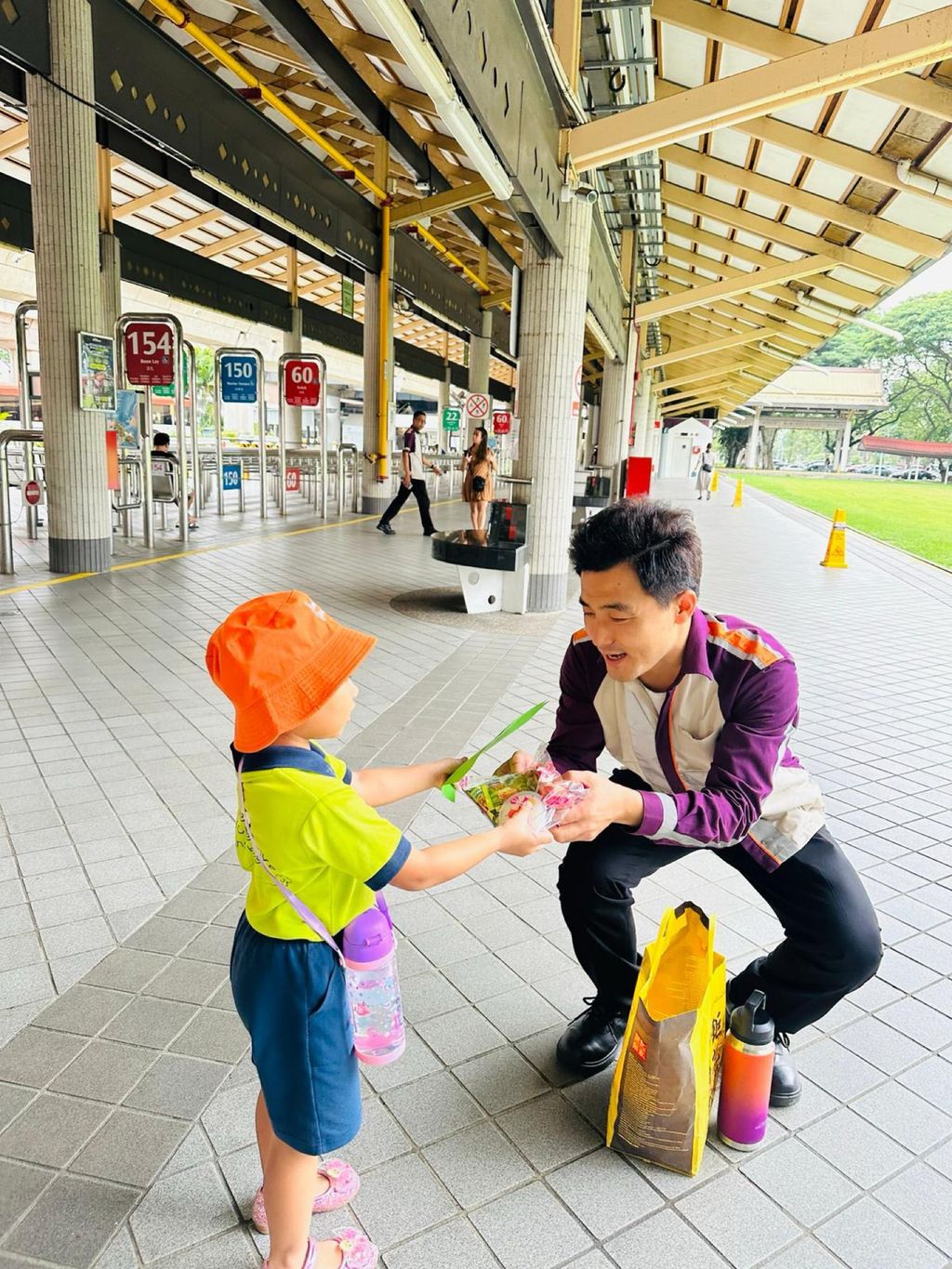 SSDB Closure - Sharing smiles with our community helpers — photo 5