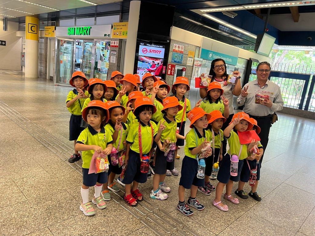 SSDB Closure - Sharing smiles with our community helpers — photo 1