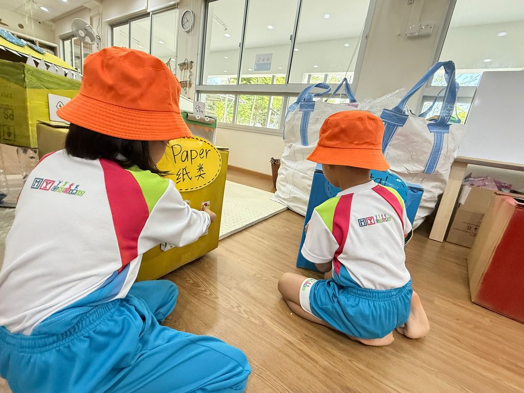 SSDB: Caring for Our Earth Through Recycling — photo 6