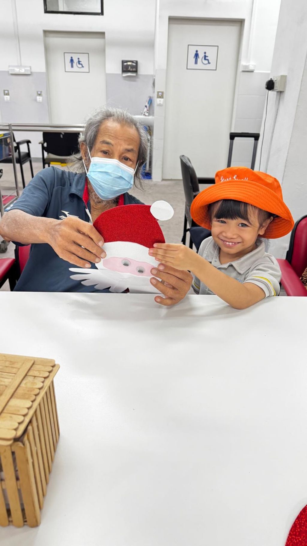 第四学期:启蒙一班小朋友们参观Metta Day乐龄康复中心 — photo 2