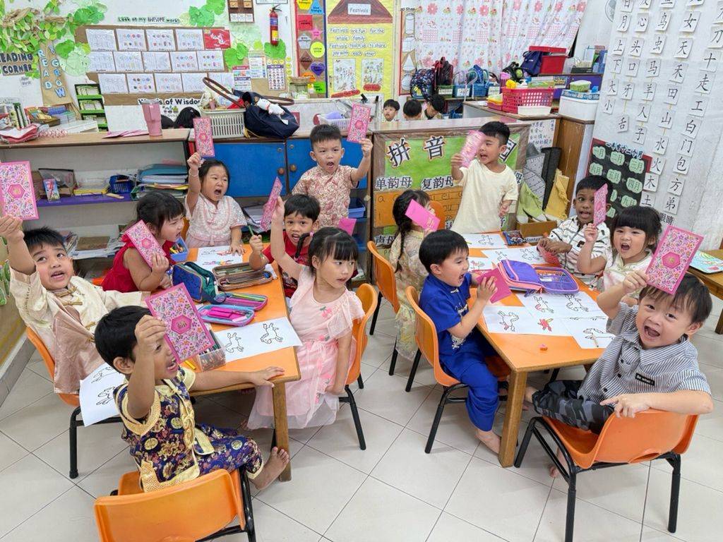 Appleland Montessori Childcare Centre 2月25日2026年 2026年 庆祝华人新年 作者:朱美萱 2026年2月25日星期三在Appleland Montessori举行,庆祝华人新年活动。 — photo 2