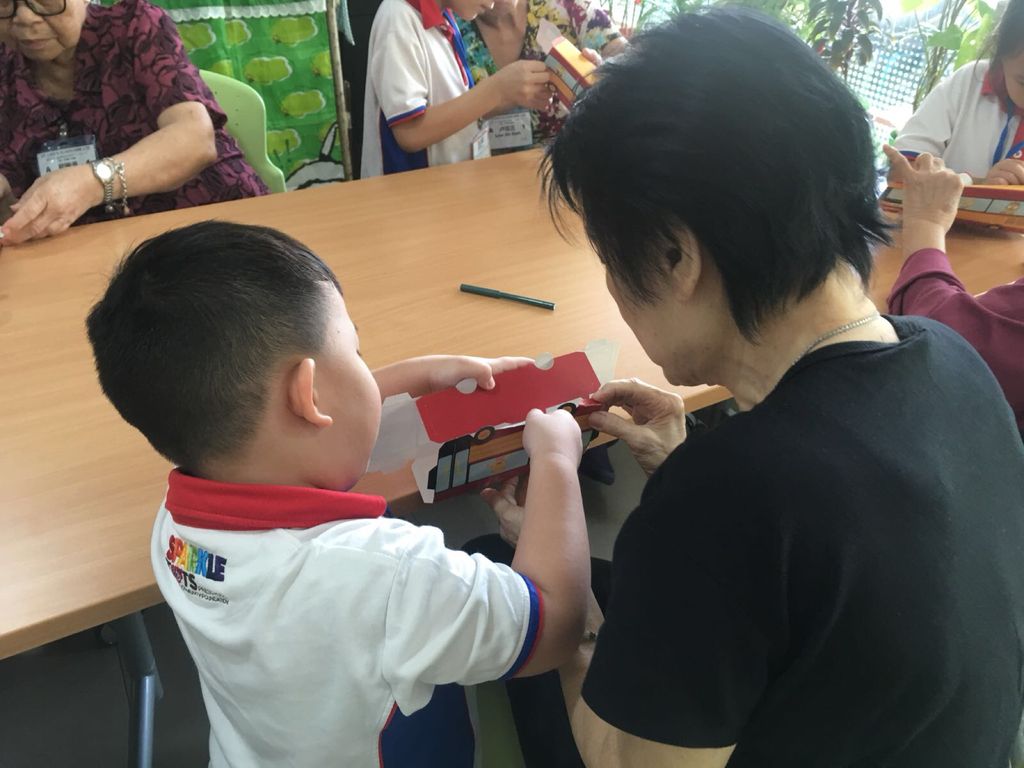 "Small Hands, Big Hearts" Kindness One : Showing kindness to the elderly of Singapore — photo 2