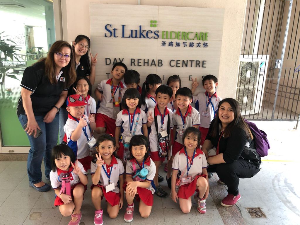 "Small Hands, Big Hearts" Kindness One : Showing kindness to the elderly of Singapore — photo 1
