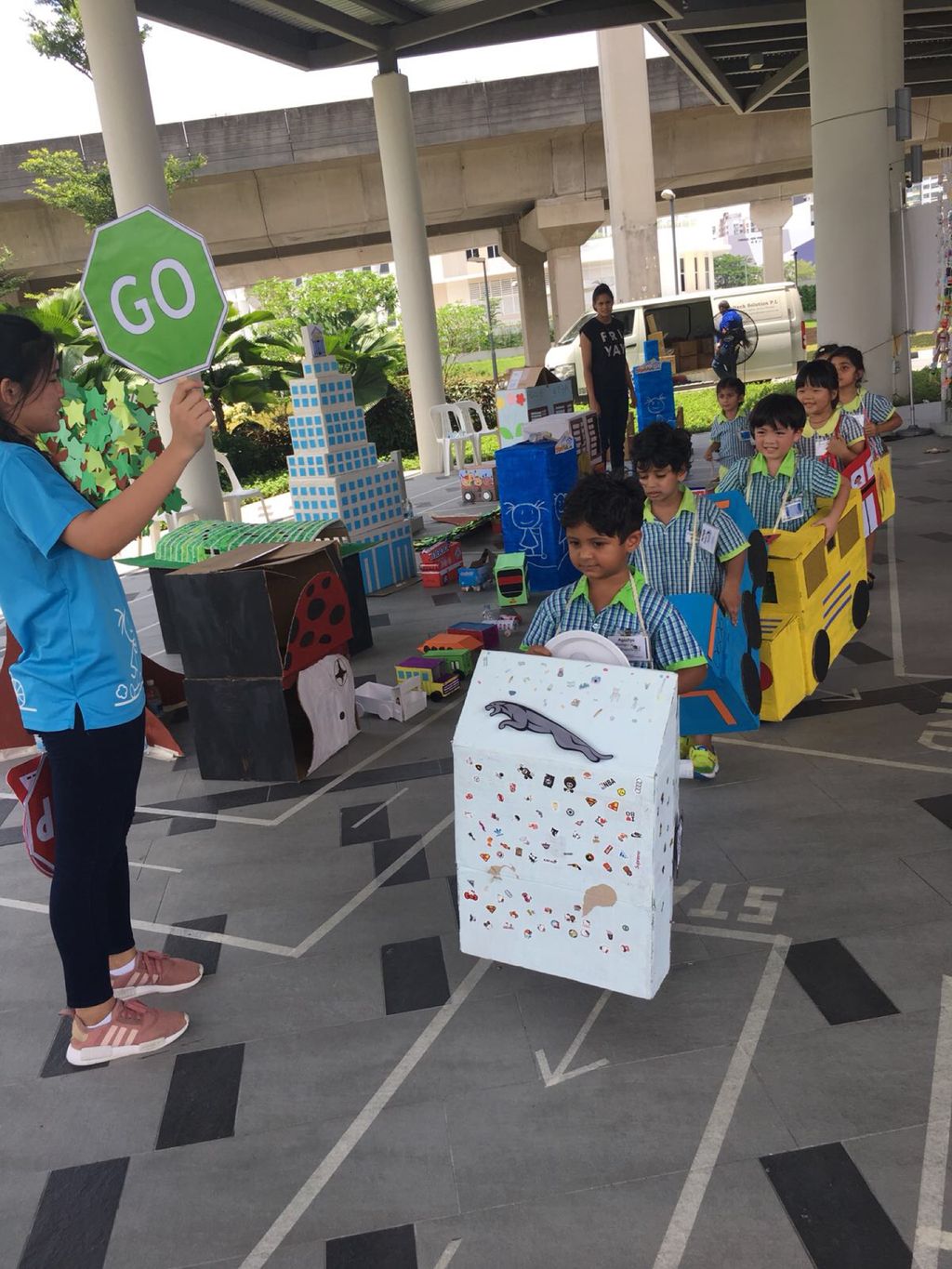Superheroes Caring For The Environment: Earth Week Carnival — photo 3