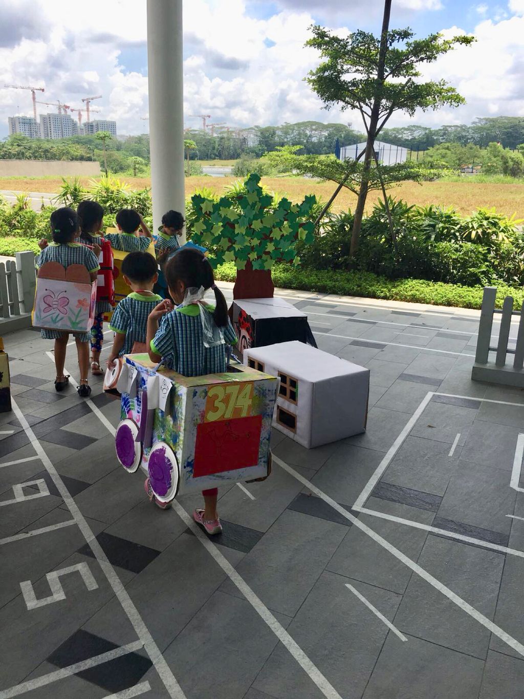Superheroes Caring For The Environment: Earth Week Carnival — photo 4