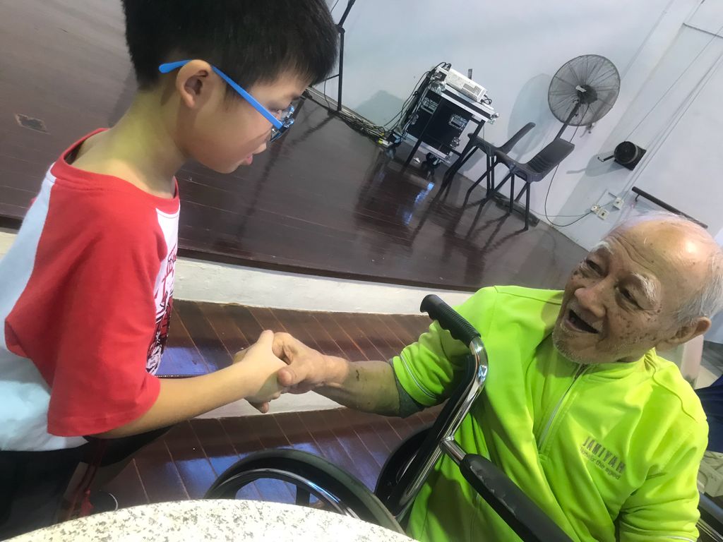 K2’s second C.A.R.E mission at Jamiyah Home for the Aged in celebrating Hari Raya — photo 2