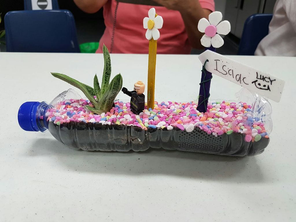 Intergenerational Bonding with the Seniors of MindCare Senior Activity Centre and NurtureStars Punggol through Terrarium Making! — photo 1