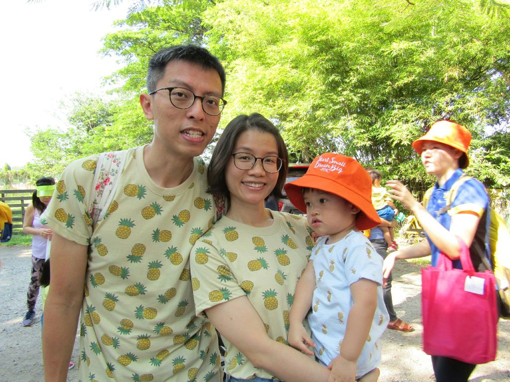 Mama, Papa, Ah Kong, Ah Ma, Animals and I! NurtureStars Punggol's Pre Nursery 1s' Learning Journey to the Animal Resort to promote inter-generational family bonding and love for animals! — photo 2