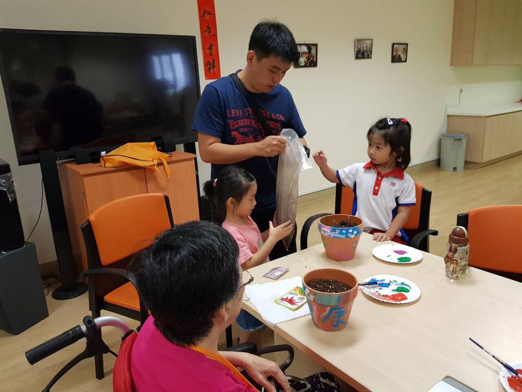 ‘Plant a Seed, Paint a Pot with the Elders’ — photo 12