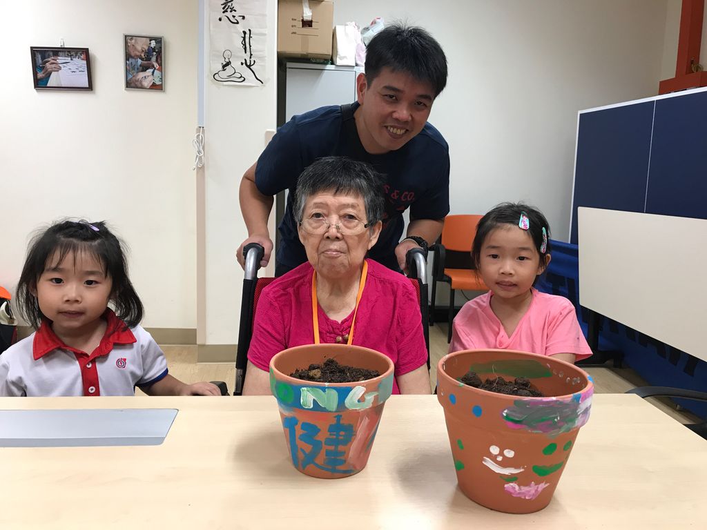 ‘Plant a Seed, Paint a Pot with the Elders’ — photo 20