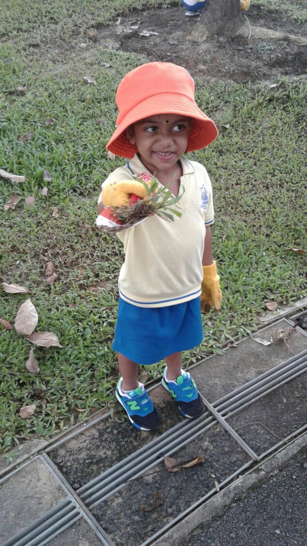 NurtureStars Punggol's Nursery students nurturing Punggol Waterway Park through mulching & weeding! — photo 1